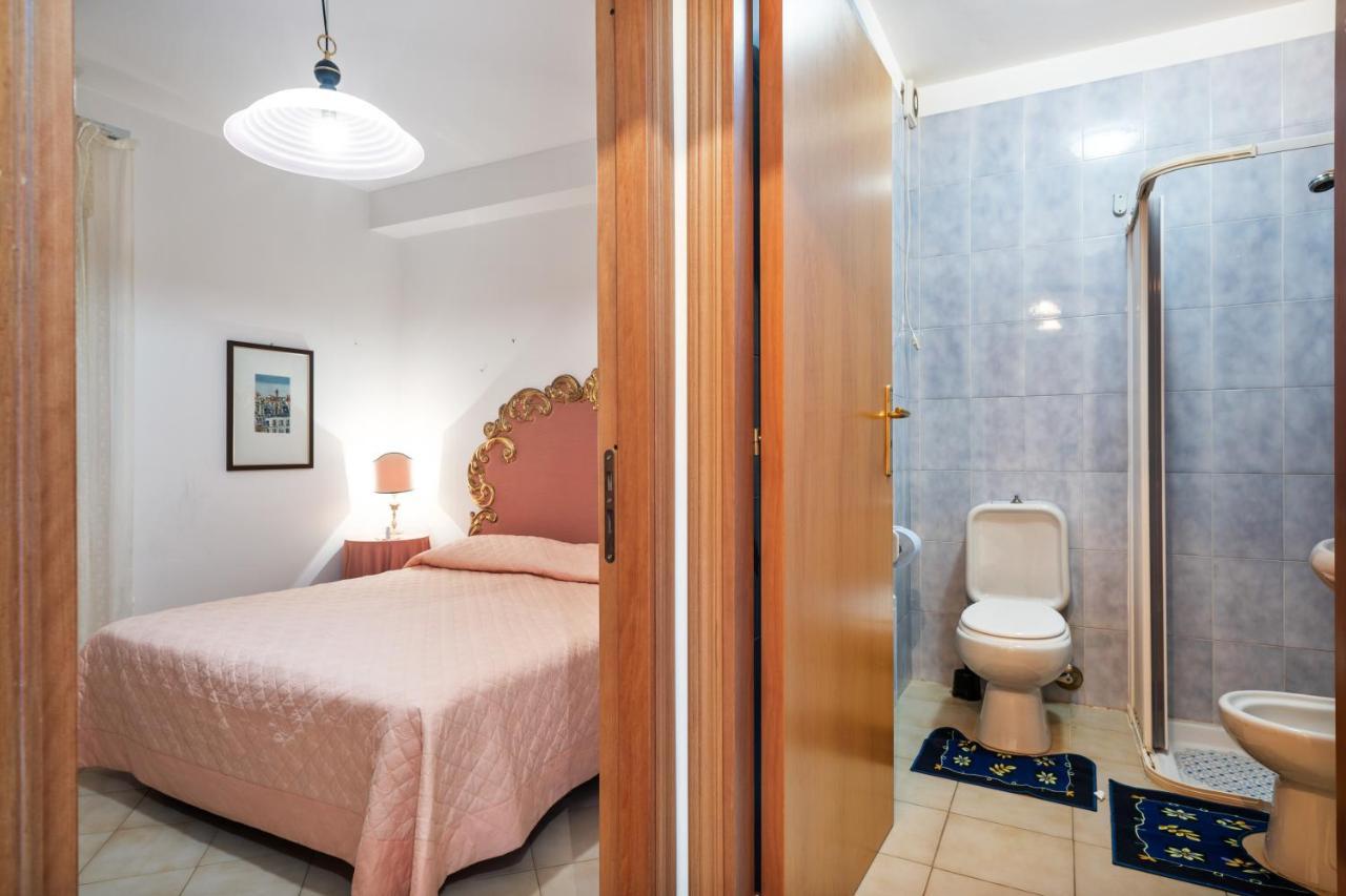 Taormina Comfortable Apartment With Terrace Kültér fotó